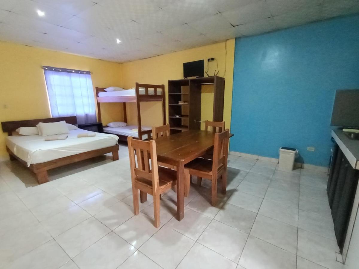 Sun Havens Apartments & Suites Bocas Town Luaran gambar